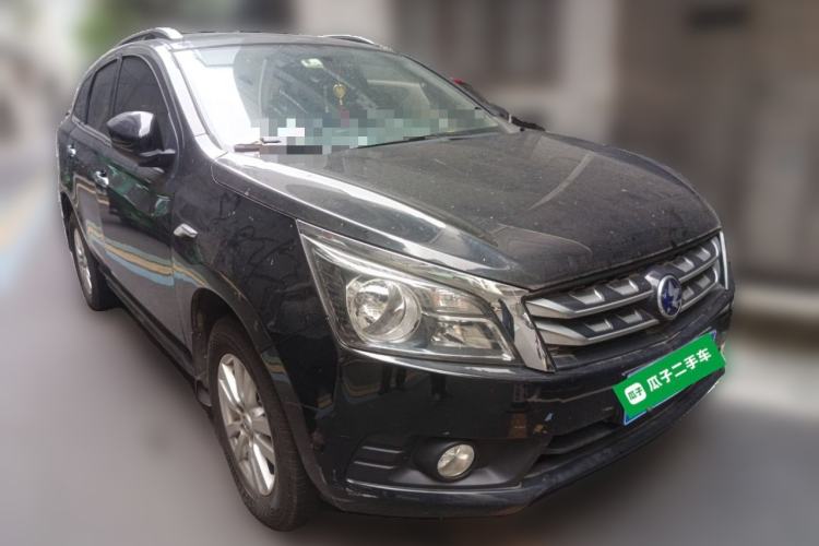Used Venucia T70 2016 2.0L CVT Smart Choice Edition Exterior 2