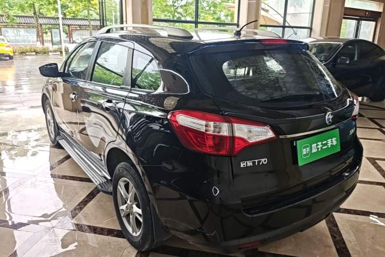 Used Venucia T70 2016 1.6L Manual Ruixing Edition Exterior 2