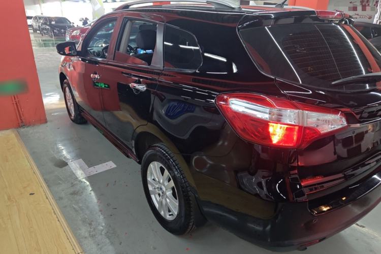Used Venucia T70 2016 2.0L CVT Smart Choice Edition Exterior 3