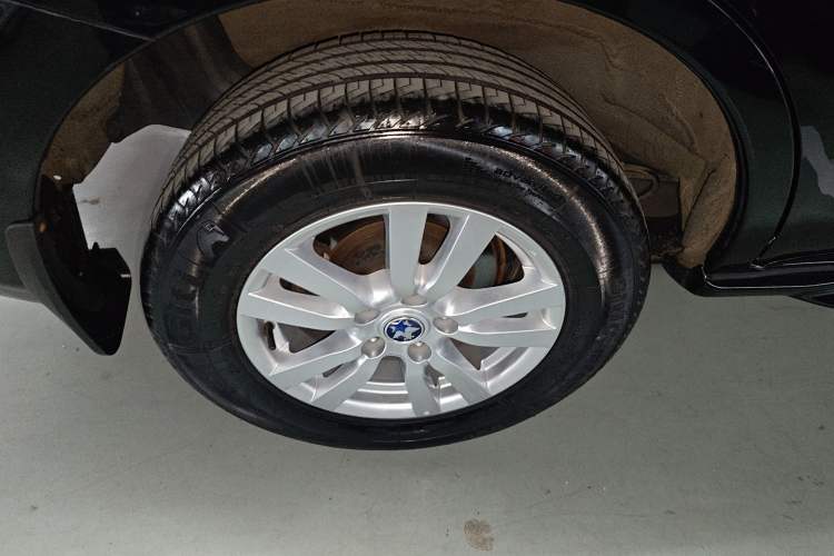 Used Venucia T70 2016 2.0L CVT Smart Choice Edition Exterior 8