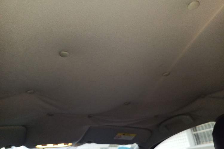 Used Venucia T70 2016 2.0L CVT Smart Choice Edition Headliner