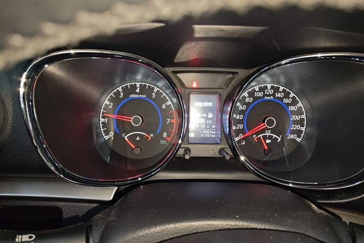 Used Venucia T70 2016 2.0L CVT Smart Choice Edition Instrument Cluster