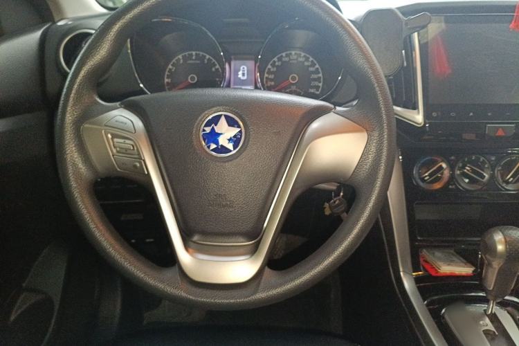 Used Venucia T70 2016 2.0L CVT Smart Choice Edition Steering Wheel