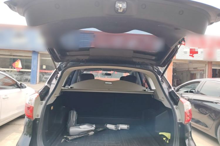 Used Venucia T70 2016 2.0L Manual RuiQu Version Trunk
