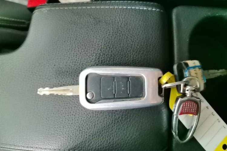 Used Venucia T70 2016 2.0L CVT Smart Choice Edition Vehicle Key