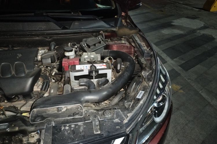 Used Venucia T70 2016 2.0L CVT Smart Edition Engine Bay Left
