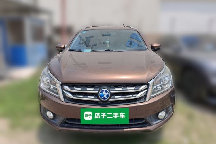Used Venucia T70 2016 2.0L CVT Smart Choice Edition Exterior 1