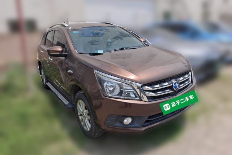 Used Venucia T70 2016 2.0L CVT Smart Choice Edition Exterior 2