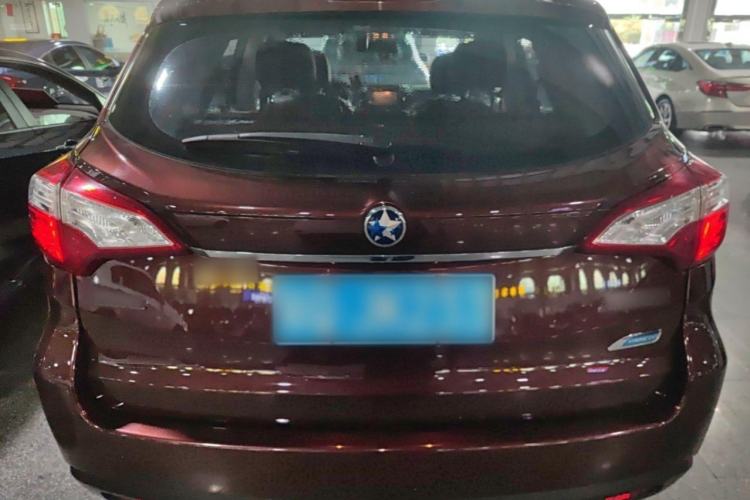 Used Venucia T70 2016 2.0L CVT Smart Edition Exterior 5
