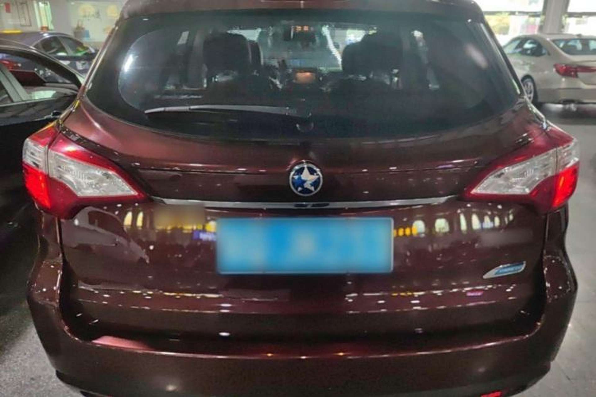 Used Venucia T70 2016 2.0L CVT Smart Edition Exterior 5