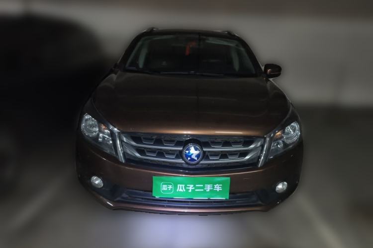 Used Venucia T70 2016 1.6L Manual Ruixing Edition Front
