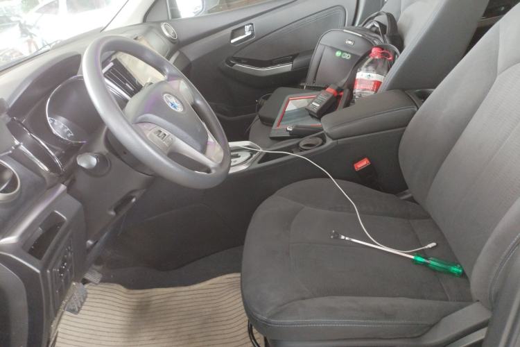 Used Venucia T70 2016 2.0L CVT Smart Choice Edition Left Front Seat