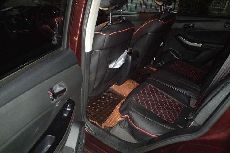 Used Venucia T70 2016 2.0L CVT Smart Edition Left Rear Seat