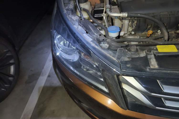 Used Venucia T70 2016 1.6L Manual Ruixing Edition Right Front Headlight