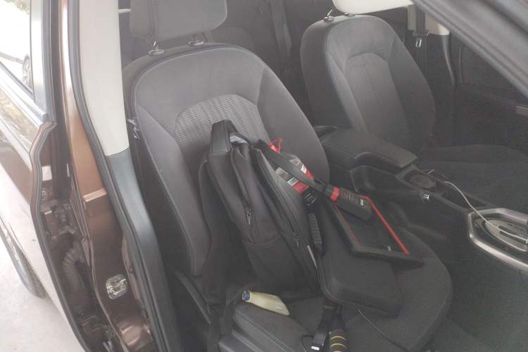 Used Venucia T70 2016 2.0L CVT Smart Choice Edition Right Front Seat
