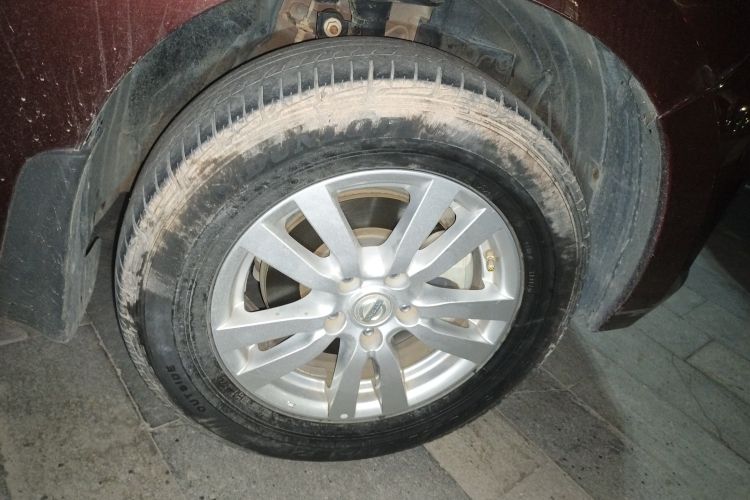 Used Venucia T70 2016 2.0L CVT Smart Edition Right Front Wheel Hub