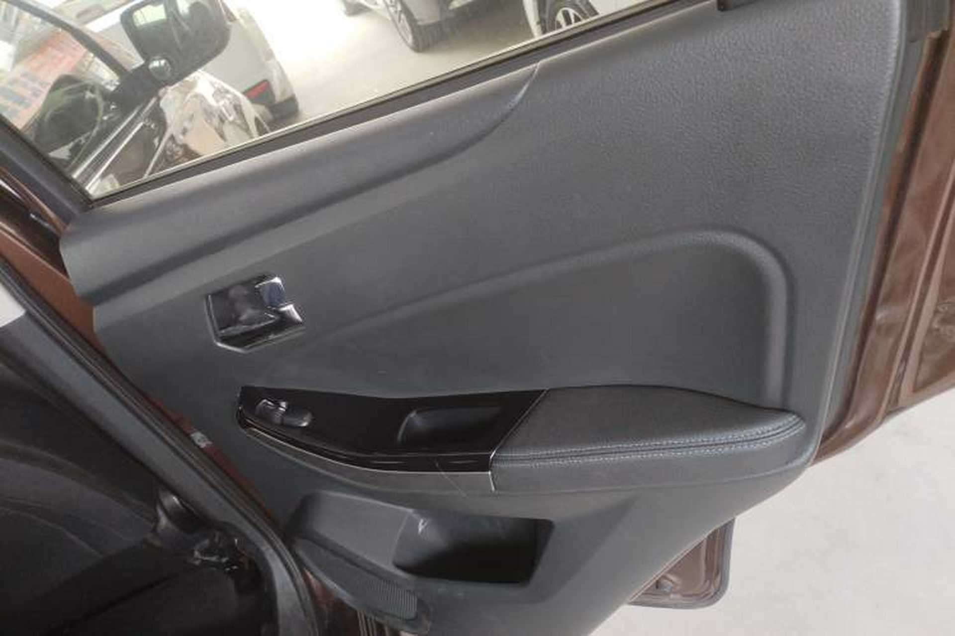 Used Venucia T70 2016 2.0L CVT Smart Choice Edition Right Rear Door Interior
