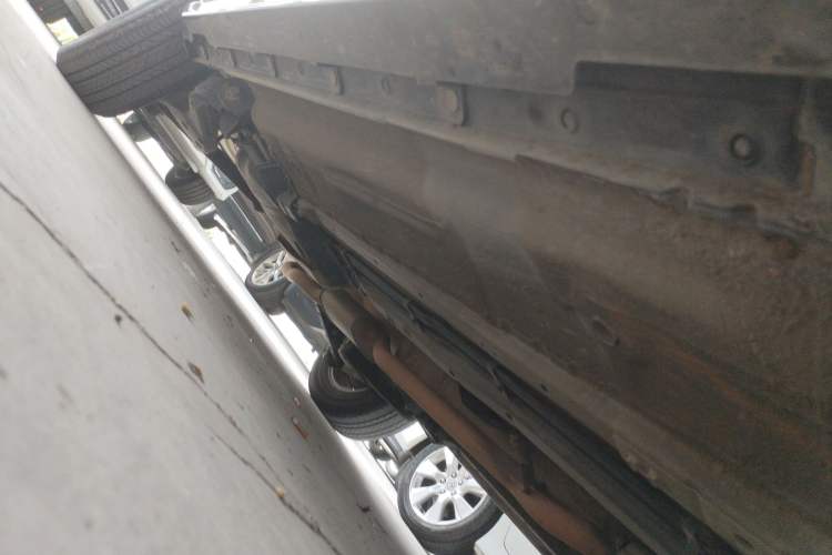 Used Venucia T70 2016 2.0L CVT Smart Choice Edition Right Side Sill