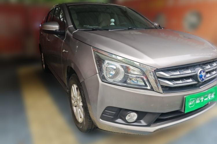 Used Venucia T70 2016 1.6L Manual Ruixing Edition Front Right 45 Deg