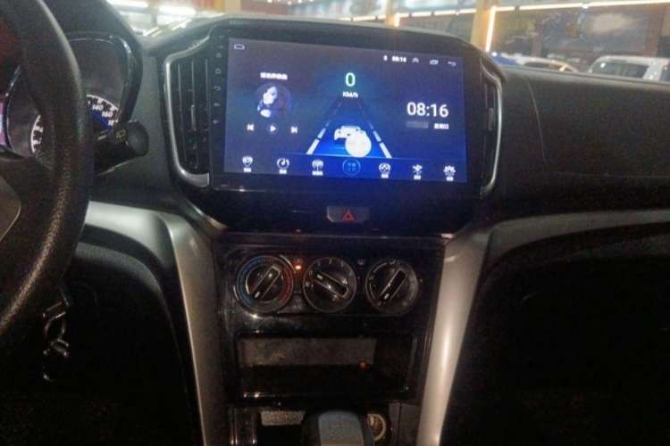 Used Venucia T70 2016 1.6L Manual Ruixing Edition Interior 2
