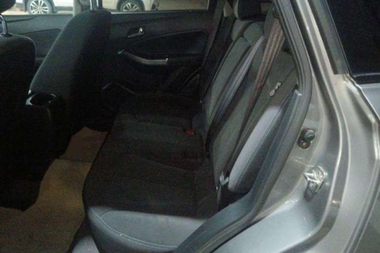 Used Venucia T70 2016 1.6L Manual Ruixing Edition Interior 4