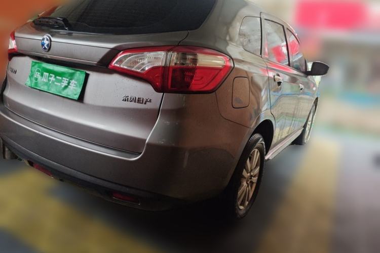 Used Venucia T70 2016 1.6L Manual Ruixing Edition Rear Right 45 Deg