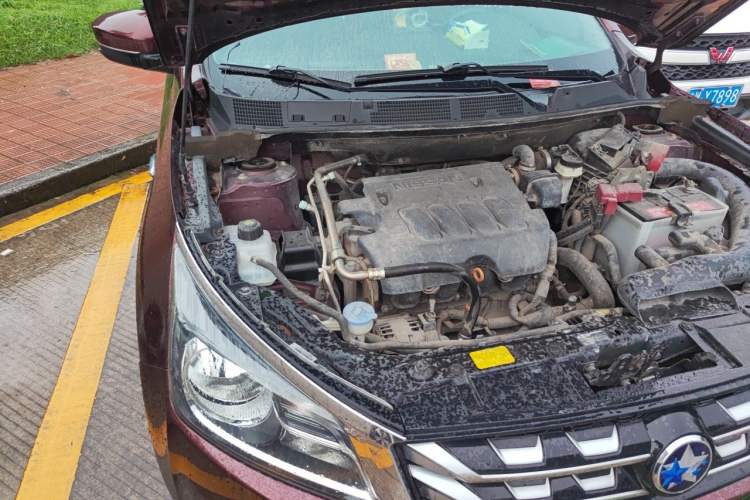 Used Venucia T70 2016 2.0L CVT Smart Choice Edition Engine Bay Right