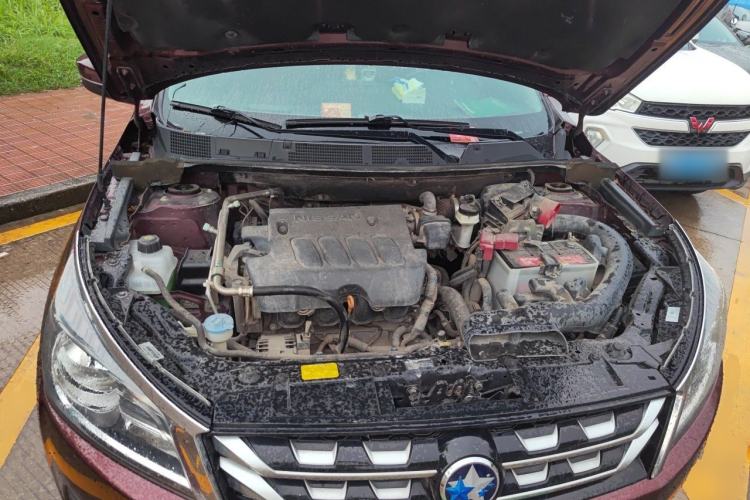 Used Venucia T70 2016 2.0L CVT Smart Choice Edition Engine Bay