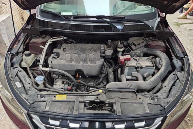 Used Venucia T70 2016 2.0L CVT Smart Choice Edition Engine Bay