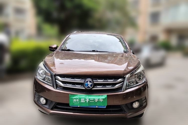 Used Venucia T70 2016 2.0L CVT Smart Choice Edition Front