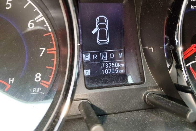 Used Venucia T70 2016 2.0L CVT Smart Choice Edition Odometer Close Up