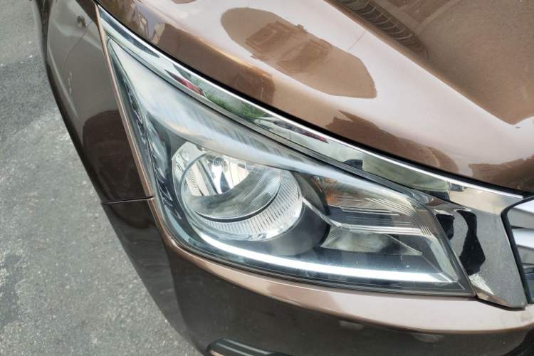 Used Venucia T70 2016 2.0L Manual RuiQu Version Right Front Headlight