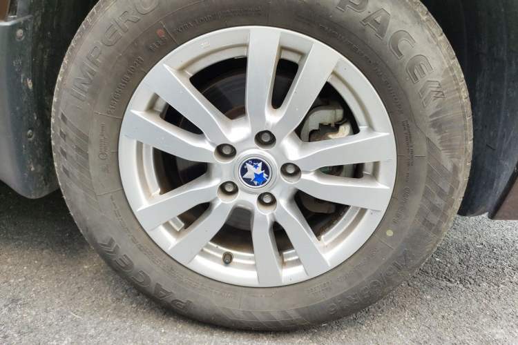 Used Venucia T70 2016 2.0L Manual RuiQu Version Right Front Wheel Hub