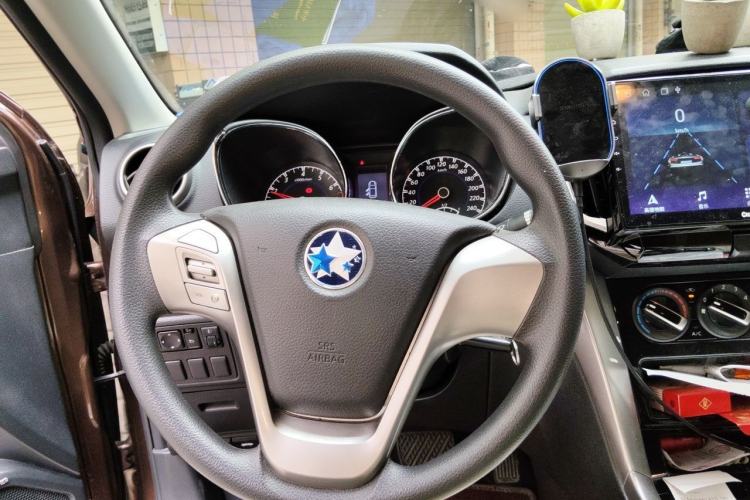 Used Venucia T70 2016 2.0L CVT Smart Choice Edition Steering Wheel