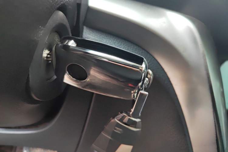 Used Venucia T70 2016 2.0L CVT Smart Choice Edition Vehicle Key