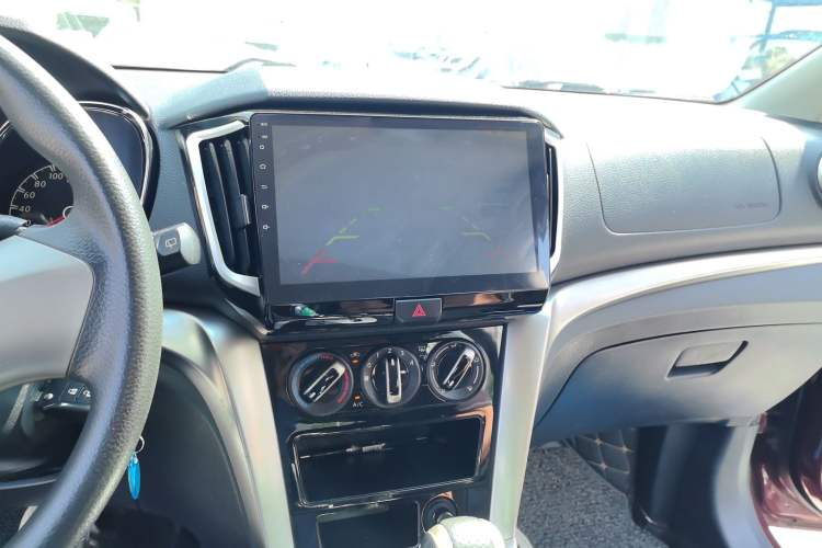 Used Venucia T70 2016 2.0L CVT Smart Choice Edition Audio And AC Panel