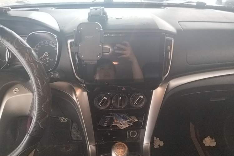 Used Venucia T70 2016 2.0L Manual RuiQu Version Audio And AC Panel