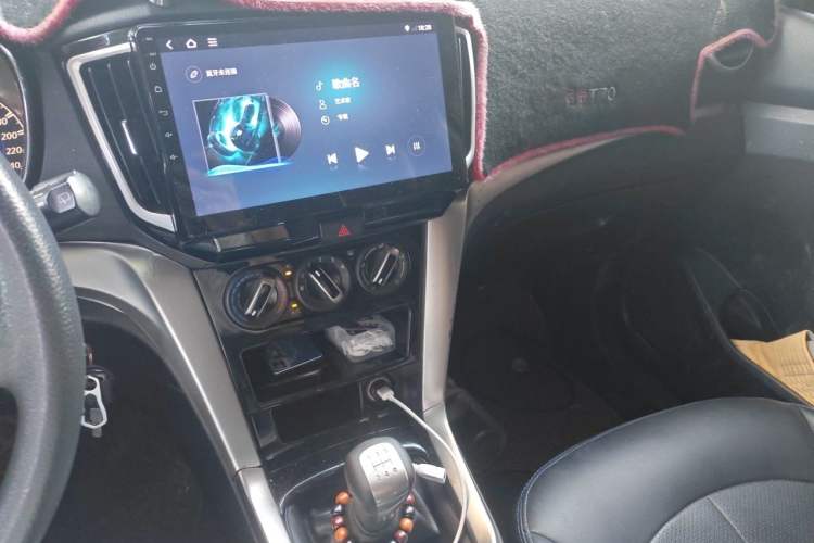 Used Venucia T70 2016 1.6L Manual Ruixing Edition Audio And AC Panel