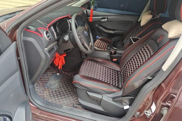 Used Venucia T70 2016 2.0L CVT Smart Choice Edition Driver Seat