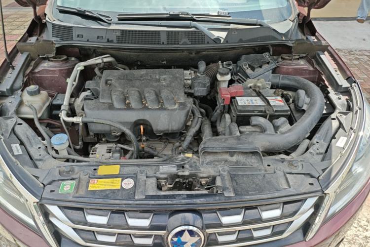 Used Venucia T70 2016 2.0L CVT Smart Choice Edition Engine Bay