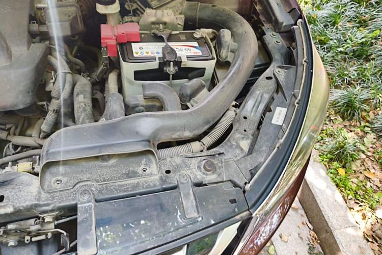 Used Venucia T70 2016 2.0L CVT Smart Choice Edition Engine Bay Left