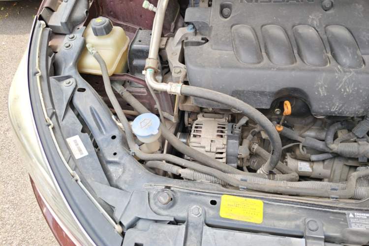 Used Venucia T70 2016 2.0L CVT Smart Choice Edition Engine Bay Right
