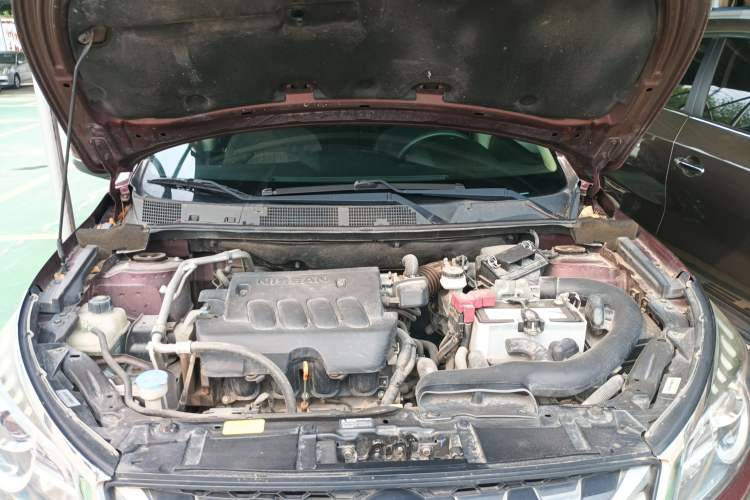 Used Venucia T70 2016 2.0L CVT Smart Edition Engine Bay