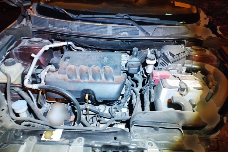 Used Venucia T70 2016 2.0L Manual RuiQu Version Engine Bay