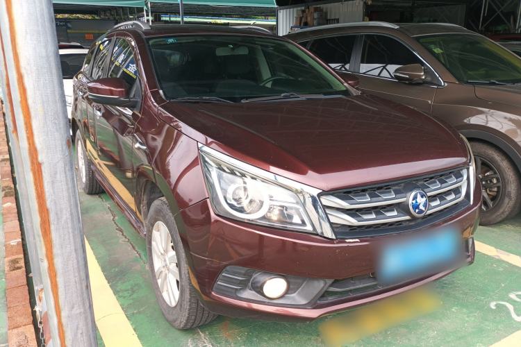 Used Venucia T70 2016 2.0L CVT Smart Edition Exterior 1