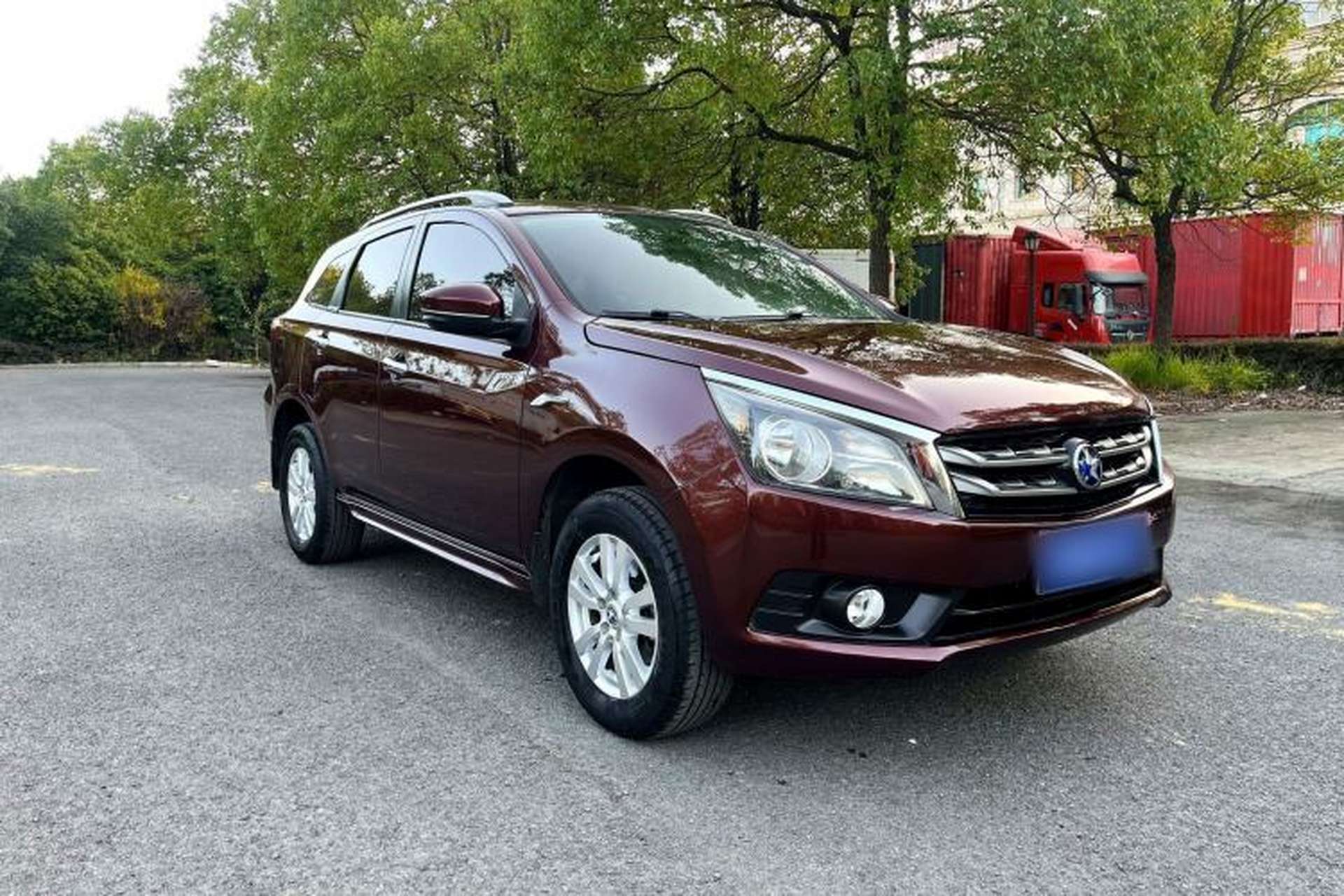 Used Venucia T70 2016 2.0L CVT Smart Choice Edition Exterior 10