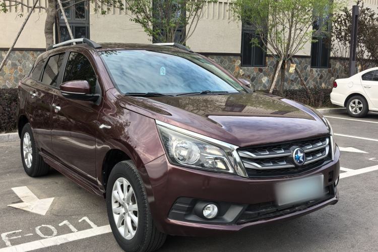 Used Venucia T70 2016 1.6L Manual Ruixing Edition Exterior 2