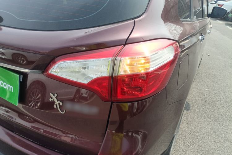 Used Venucia T70 2016 1.6L Manual Ruixing Edition Exterior 2