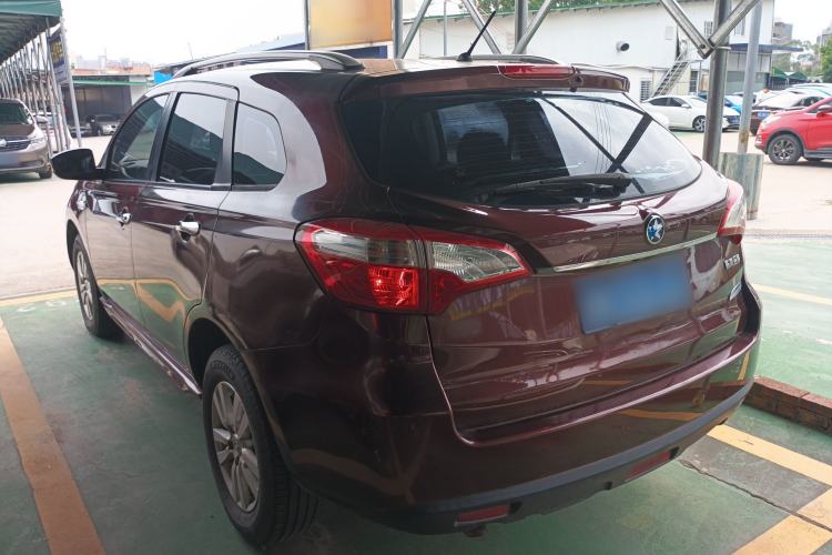 Used Venucia T70 2016 2.0L CVT Smart Edition Exterior 2