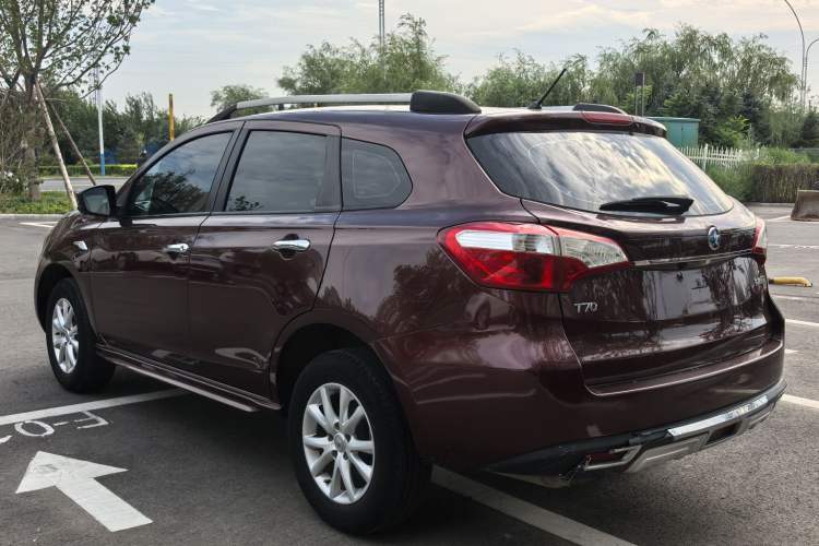 Used Venucia T70 2016 1.6L Manual Ruixing Edition Exterior 5